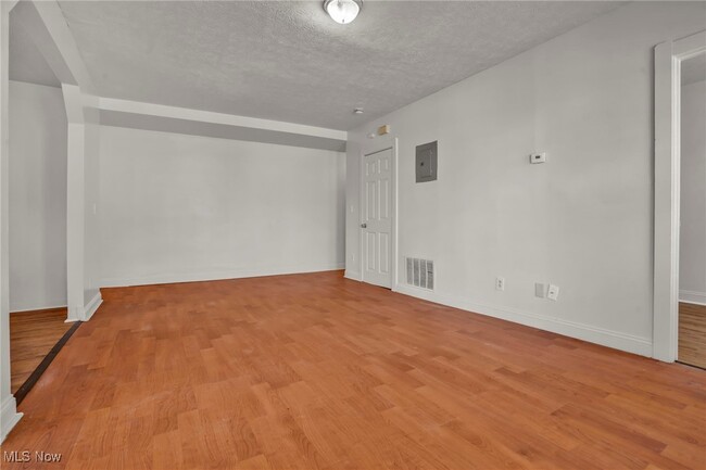 Building Photo - 317 E 156th St