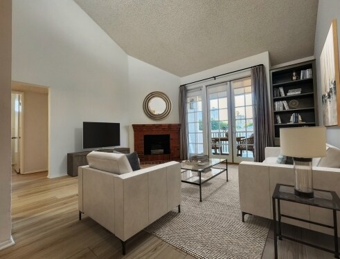 Interior Photo - 11970 Walnut Lane