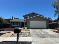 Building Photo - Beautifully Remodeled 2-Story Home in Exce...