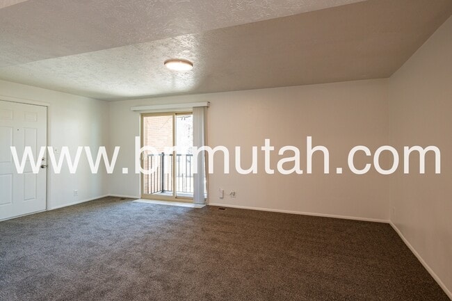 Building Photo - 4817 S 1740 E