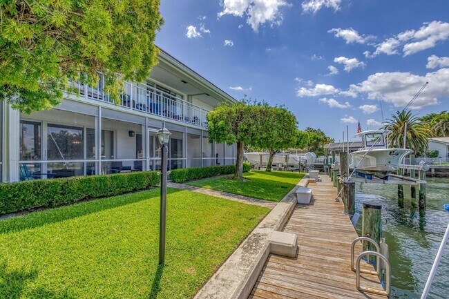 Building Photo - 68 Yacht Club Dr