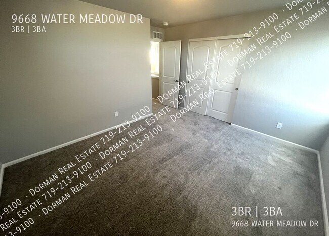 Building Photo - 9668 Water Meadow Dr