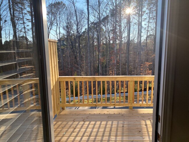 Building Photo - Modern 3-Story Townhome Near Woodstock High & Middle School