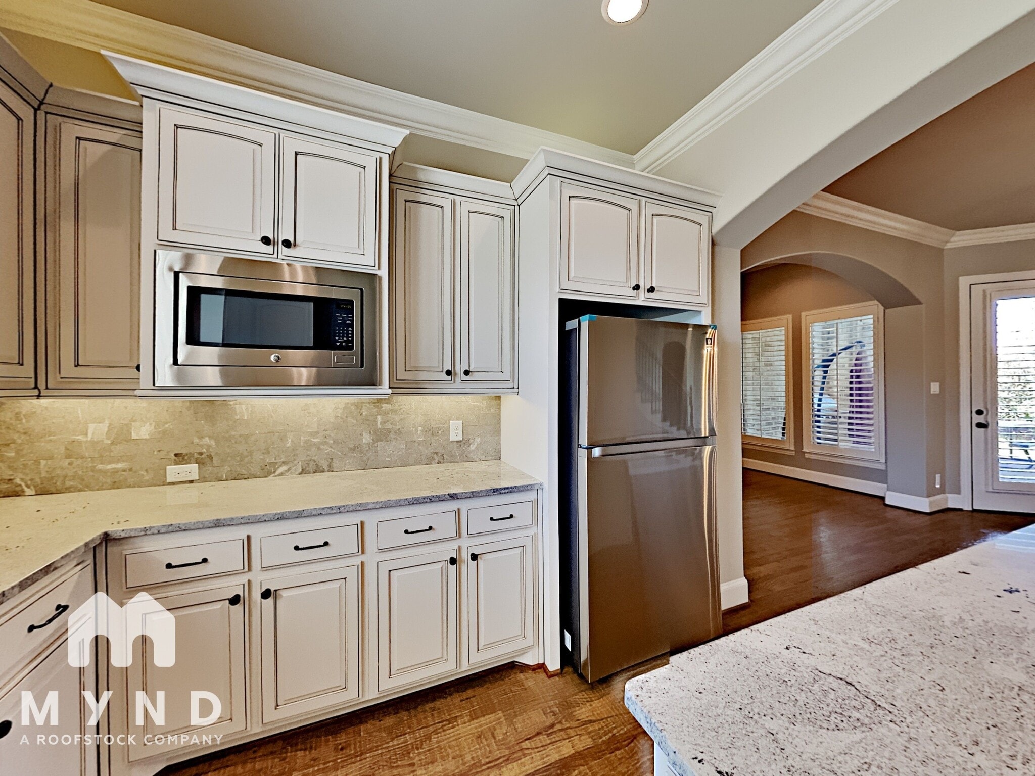 Building Photo - 10 Center Ct