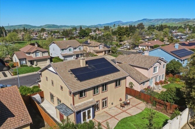 Building Photo - 1433 Jayhawk Ln