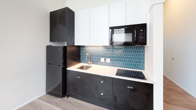 Interior Photo - Summit Flats