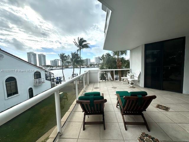 Building Photo - 3610 Yacht Club Dr