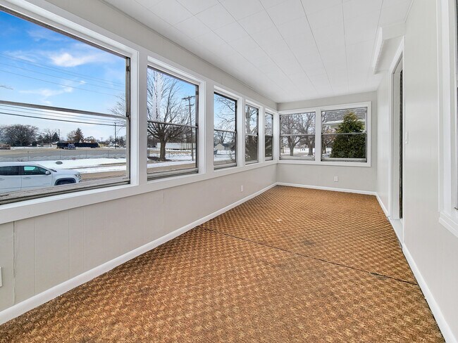 Building Photo - 3129 14th Ave