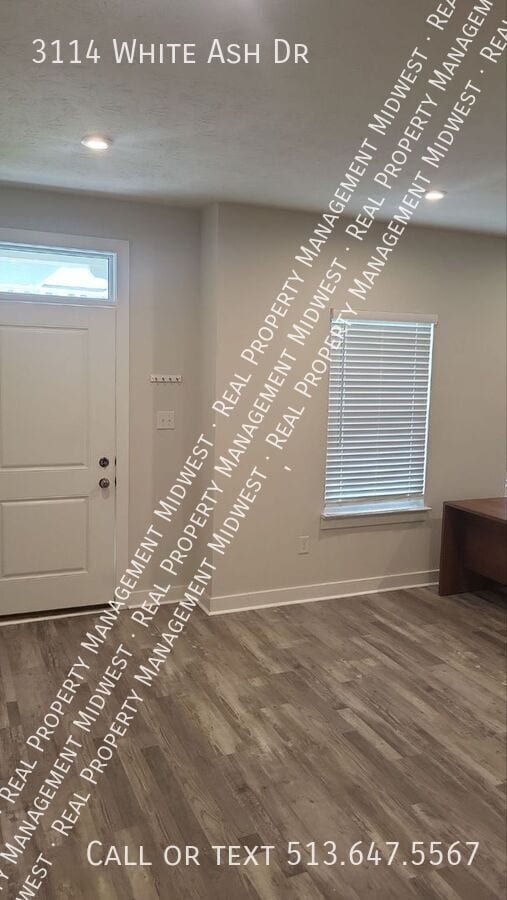 Building Photo - 3114 White Ash Dr