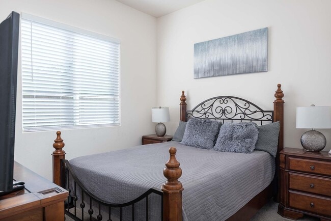 Building Photo - 49534 Lewis Rd