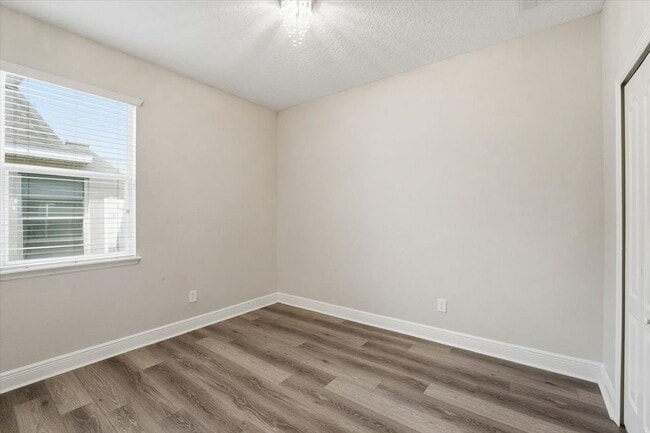 Building Photo - 11007 Inside Loop