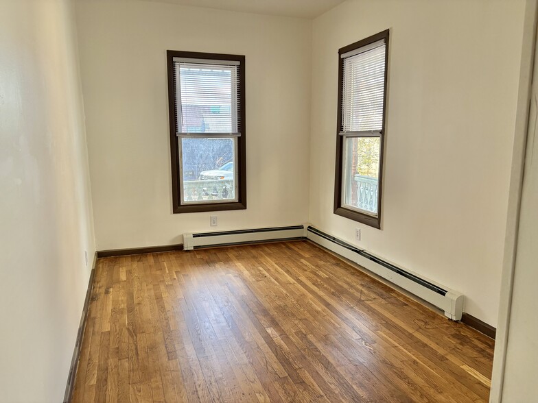 Bedroom 3 - 178 Broad St