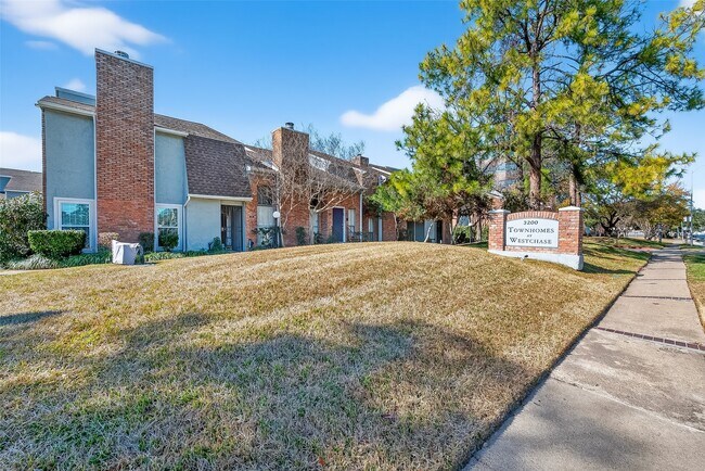 Building Photo - 3200 S Gessner Rd