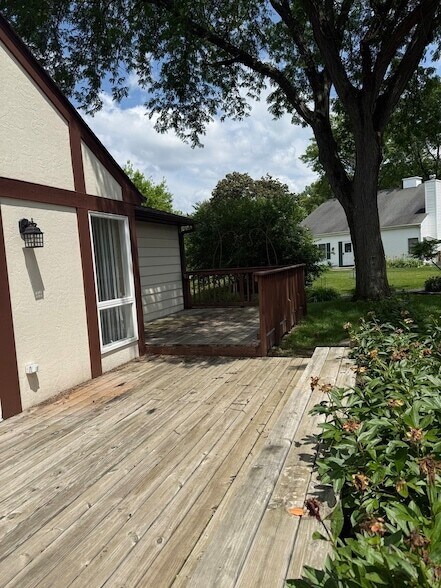 Building Photo - 2851 Garden Dr