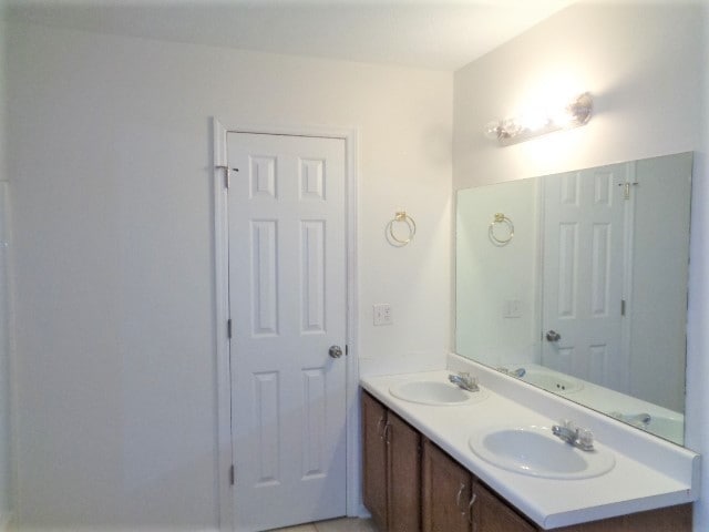 Building Photo - 302 Holland Ridge Dr