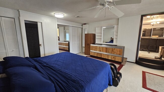 Building Photo - 2216 Dean Dr