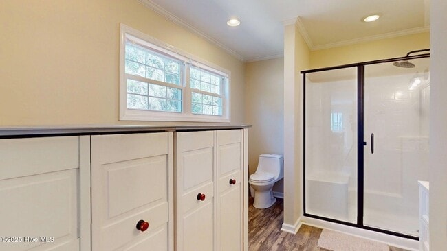 Building Photo - 202 Sheldon Rd