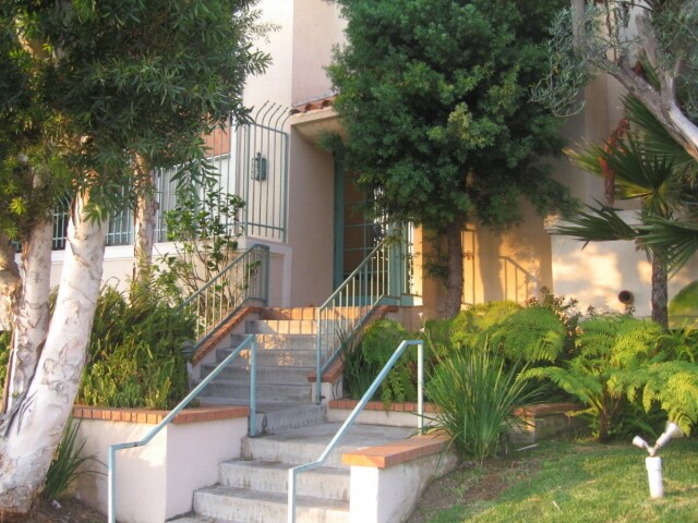 Building Photo - 4230 S Centinela Ave