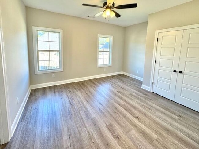 Building Photo - Beautiful Modern Brand New Home in Stonebr...