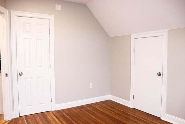 Building Photo - 133 Kendrick Ave