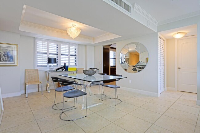 Building Photo - 5200 N Flagler Dr