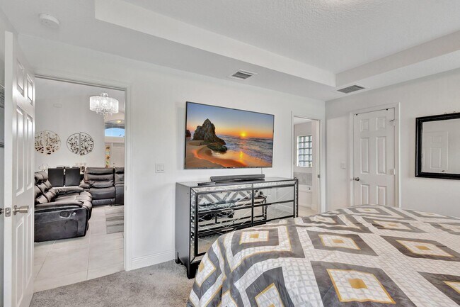 Building Photo - 9709 Starboard Dr
