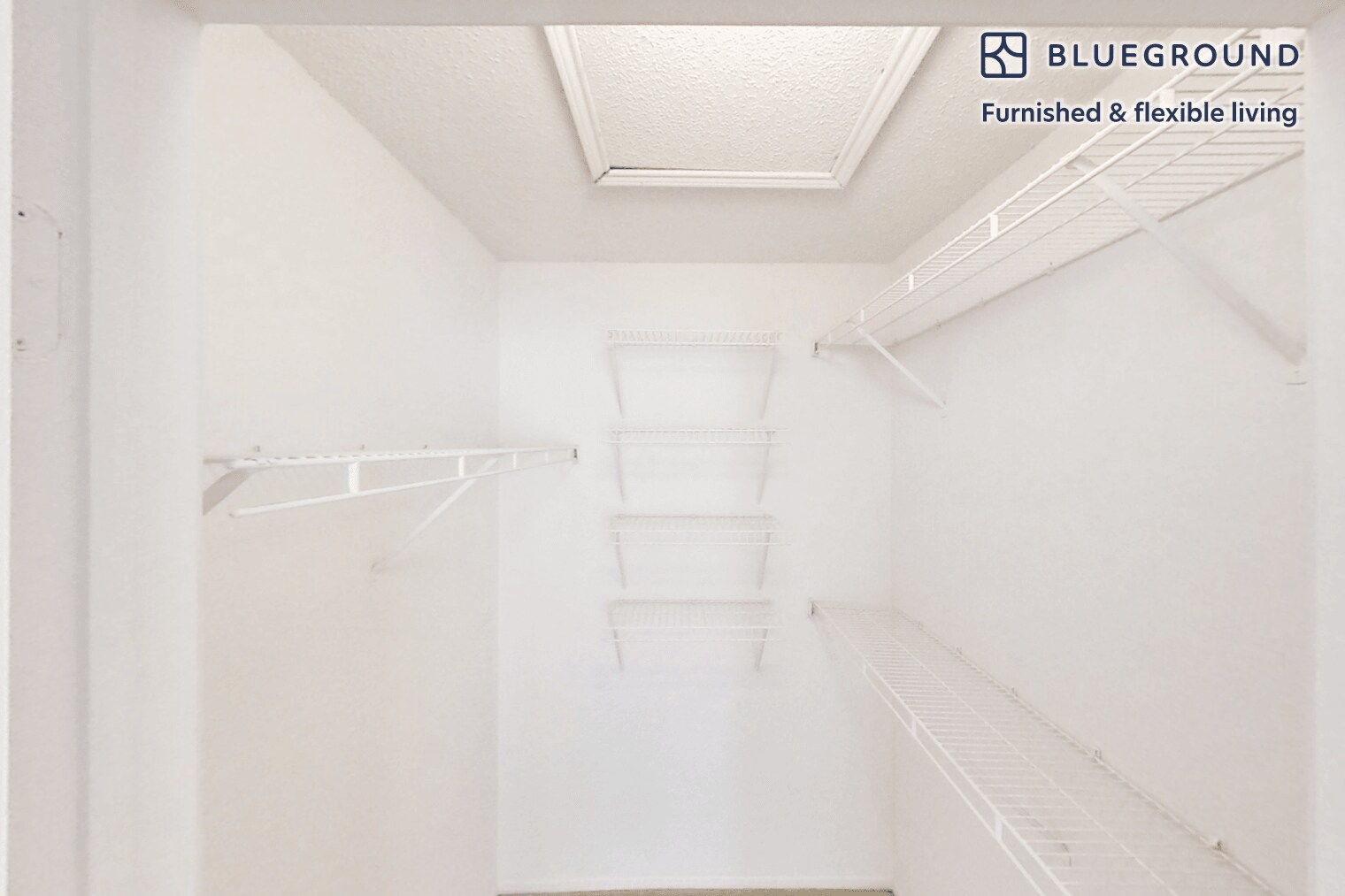Building Photo - 100 Lexington Ridge Dr