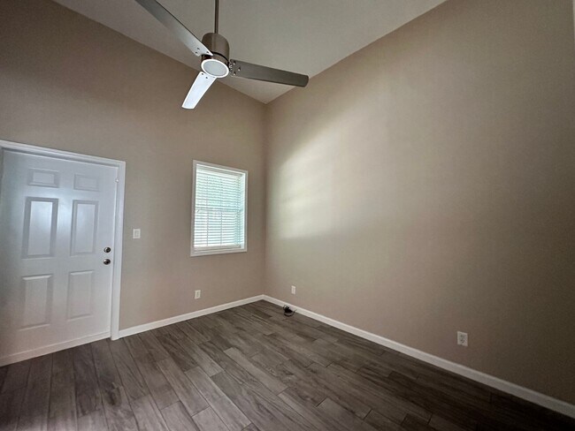 Building Photo - Exclusively Offered by Muse Realty Rentals...