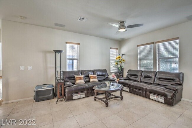 Building Photo - 10563 Longoria Garden St