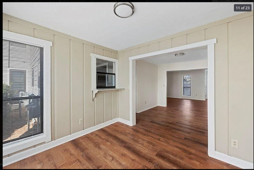 Family Room - 601 Park Ridge Cir