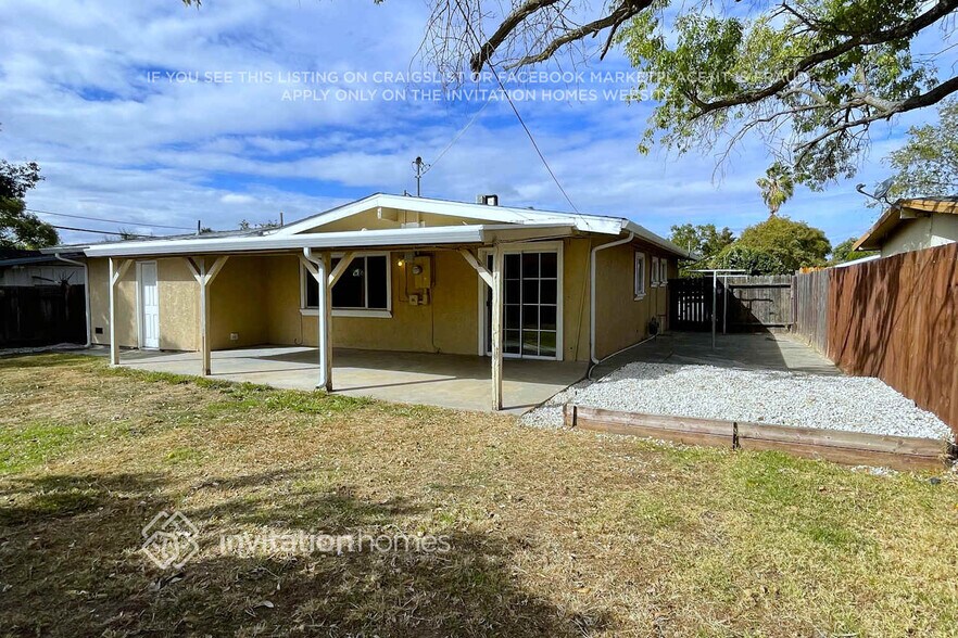 Building Photo - 6628 Thomas Dr