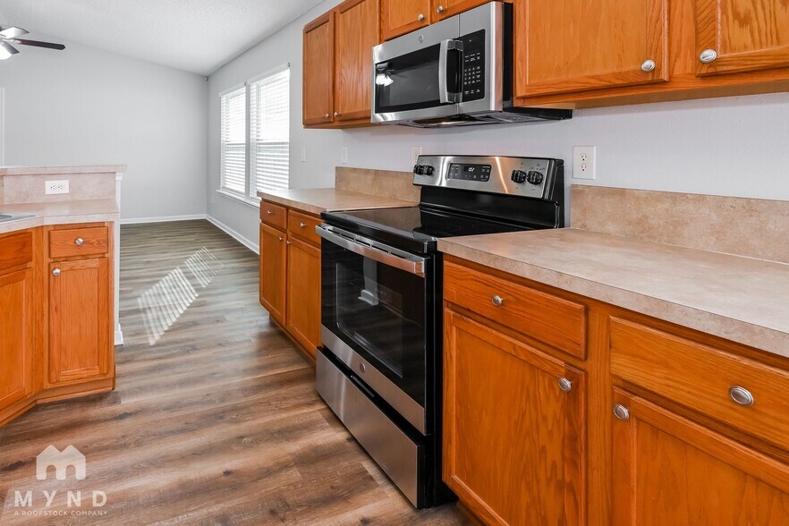 Building Photo - 836 Bonaparte Landing Ct