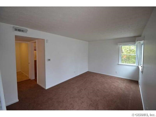 Building Photo - 126 Colin St