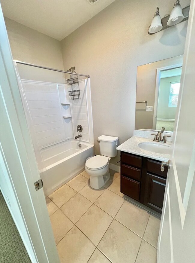 Building Photo - Elegant and Spacious Home with Pool & Park Views in Prime Roseville Location!