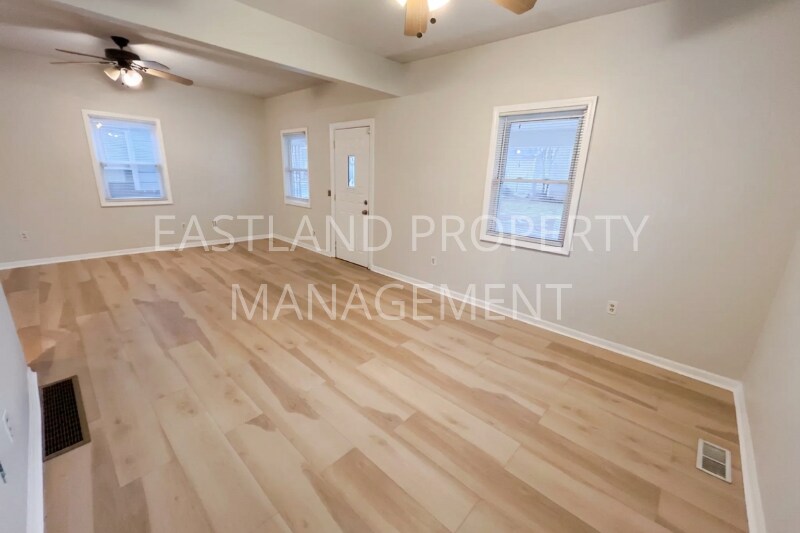 Building Photo - 1966 Burr St