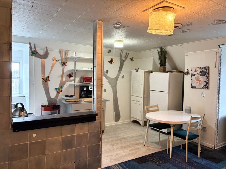 Building Photo - 1101 Portland St