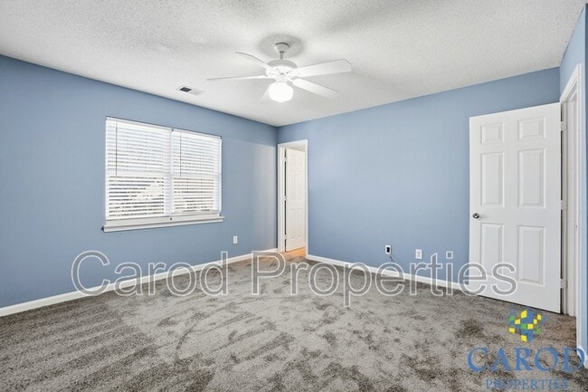 Building Photo - 2713 Daffodil Dr