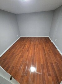 Building Photo - 35 New Ln