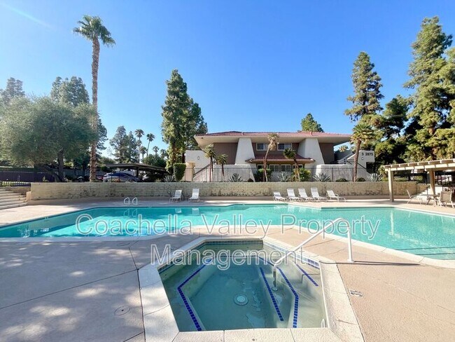 Building Photo - 2875 N Los Felices Rd