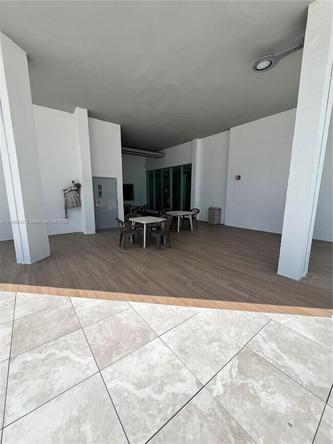 Building Photo - 7135 Collins Ave
