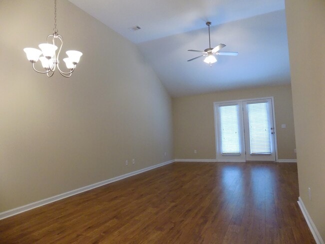 Building Photo - 55 Rivermoor Ct