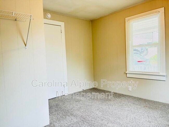 Building Photo - 308 W Sullivan St