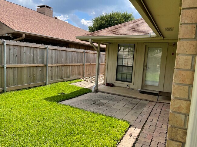 Patio - 339 Dogwood Dr