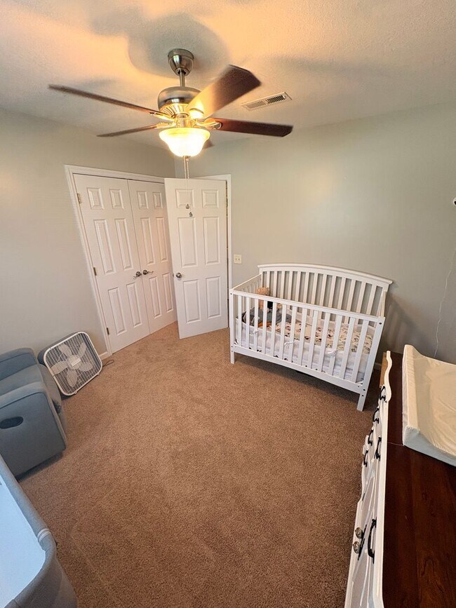 Building Photo - Available June!