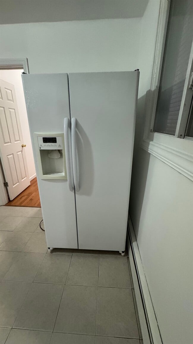 Building Photo - 89 W 21st St