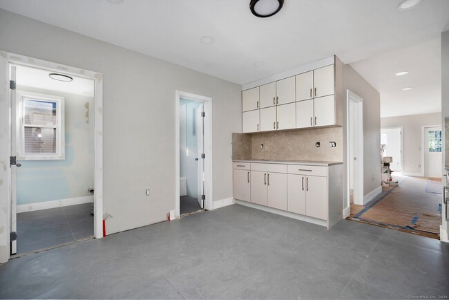 Building Photo - 242 Harral Ave
