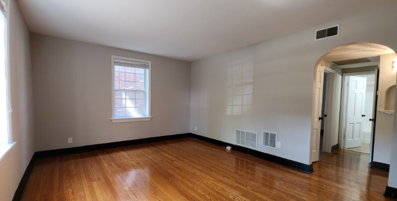 Building Photo - 1019 Sanford Ave