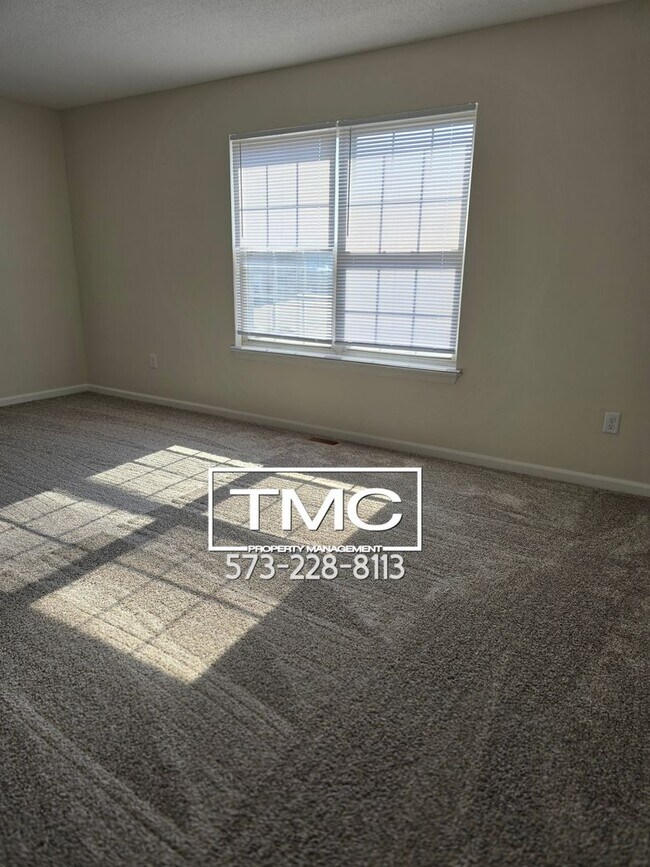 Building Photo - 4304-4306 Derby Ridge