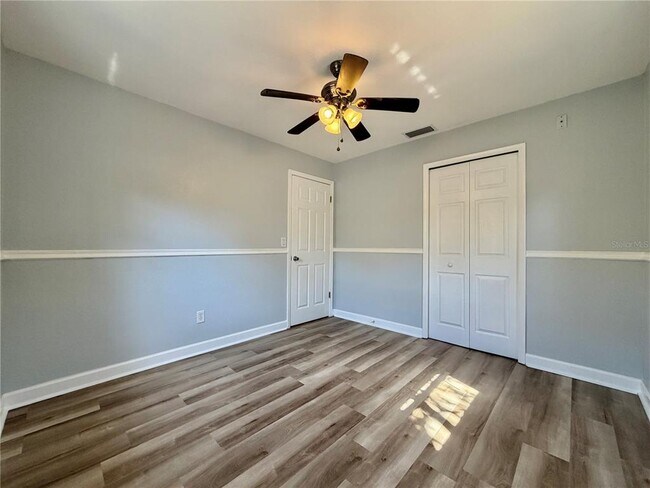 Building Photo - 510 81st Ave N