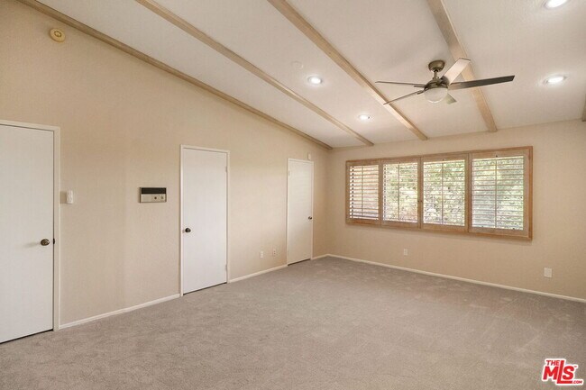 Building Photo - 2748 Bottlebrush Dr